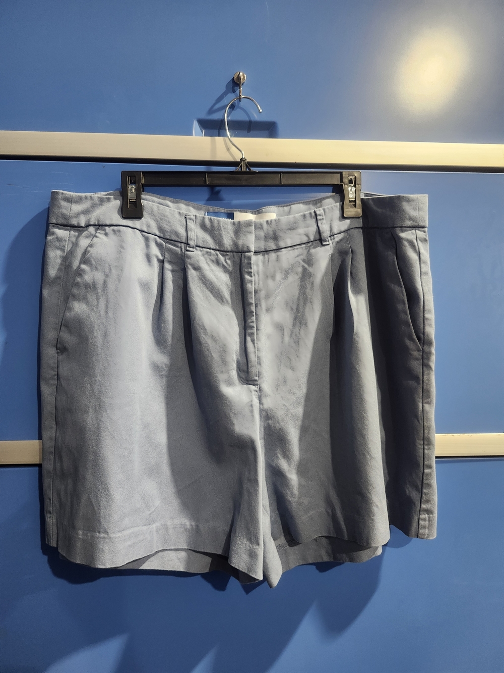 Old Navy Light Blue Pleated Women's Shorts Size XL